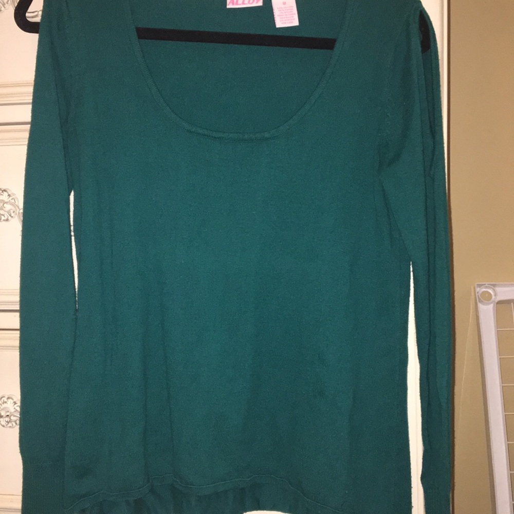 Long sleeve cold shoulder top